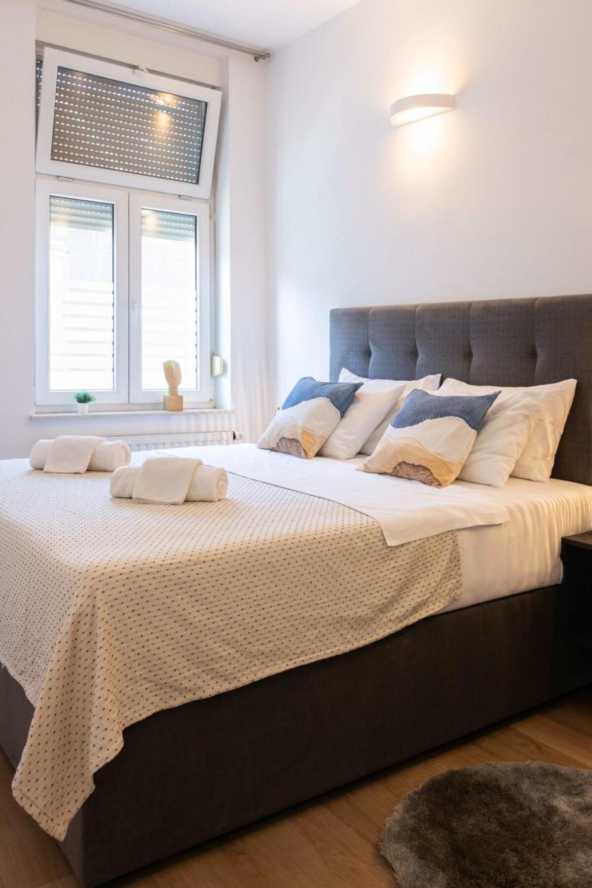 Niko'S Apartment Urban Stay Zagreb Exteriör bild